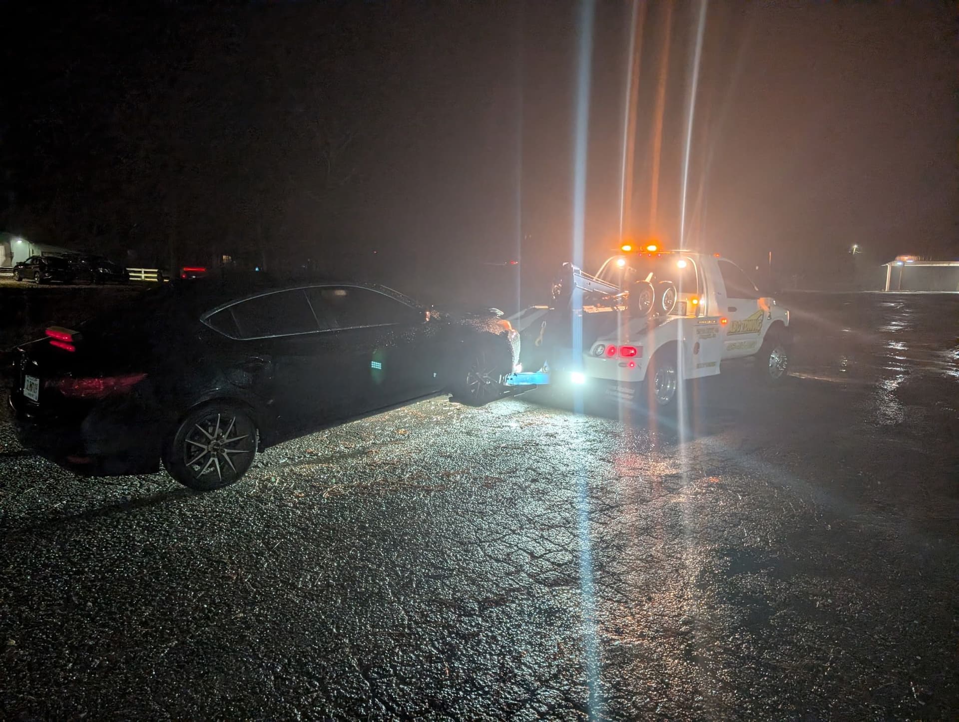 Gallery photos for 24/7 Towing Support Under Starry Skies: Image #4