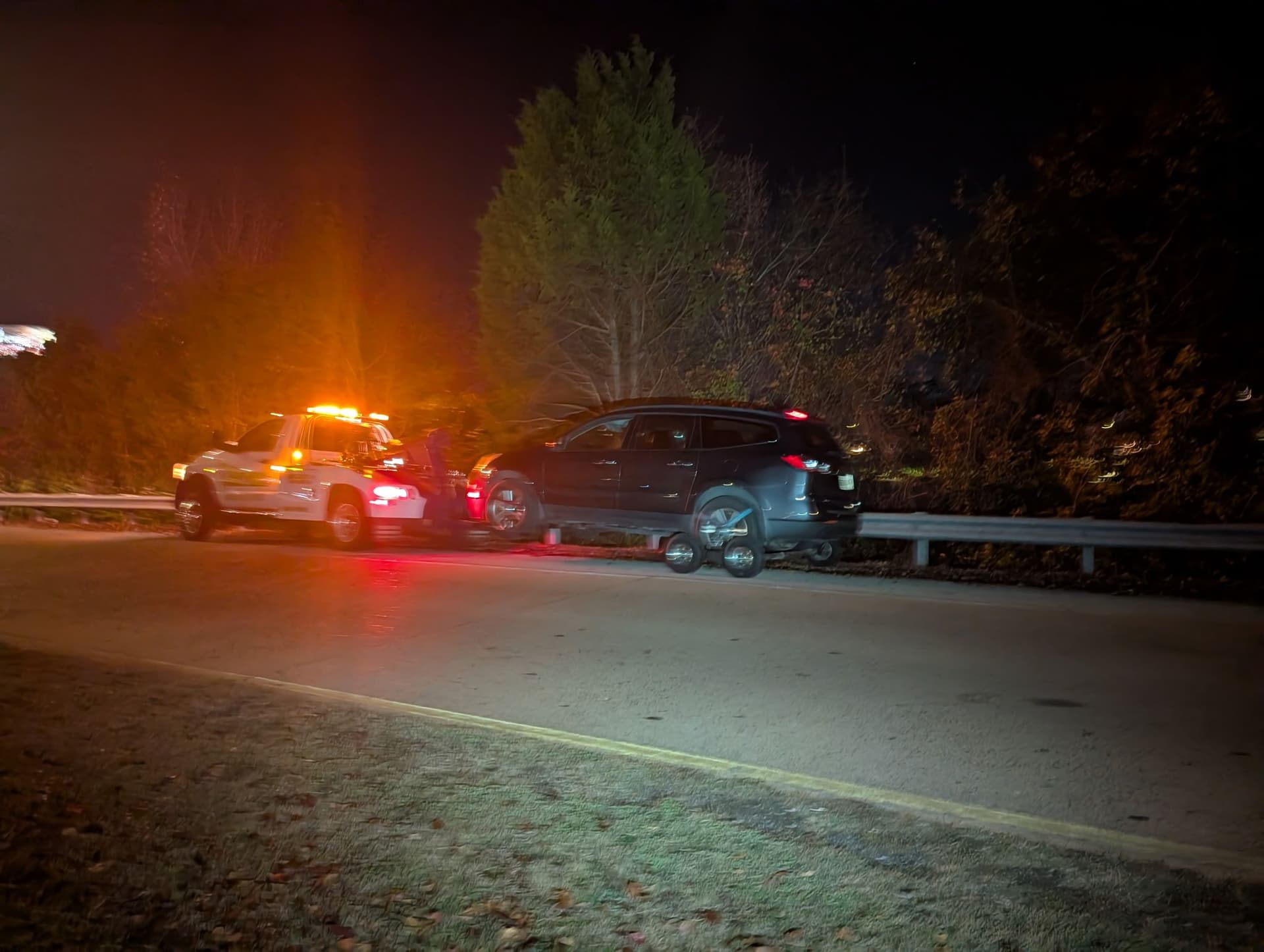 Gallery photos for Reliable Nighttime Towing Services with ABC Towing & Repair: Image #2