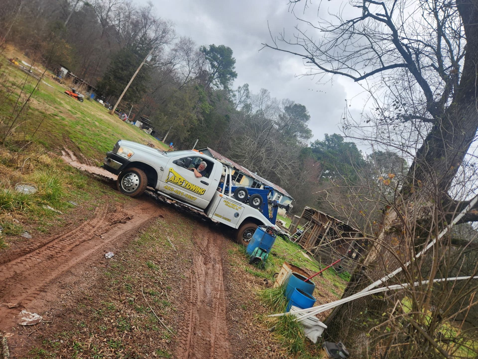 Gallery photos for Conquering Muddy Challenges with Off Road Towing Expertise: Image #9